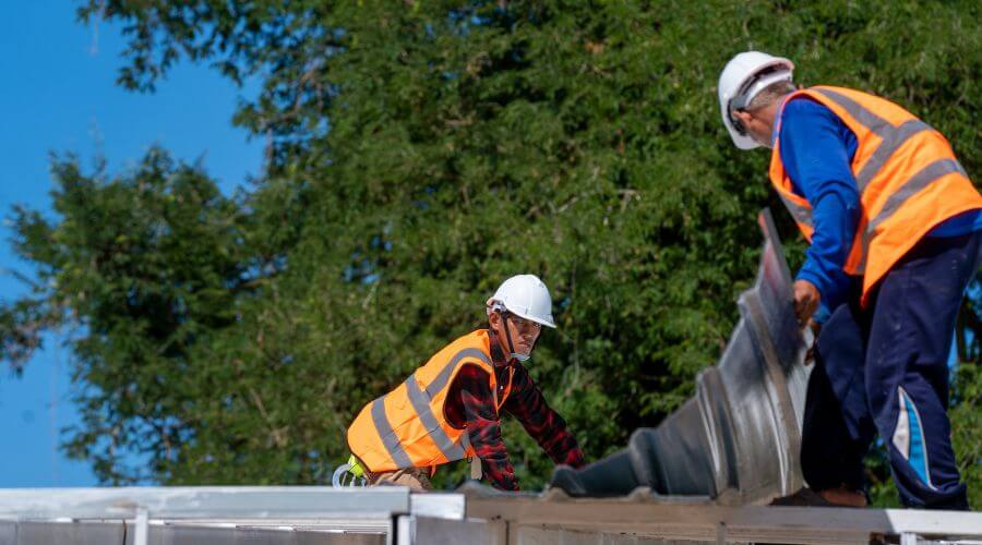 Professional gutter cleaning in Pequot Lakes, MN